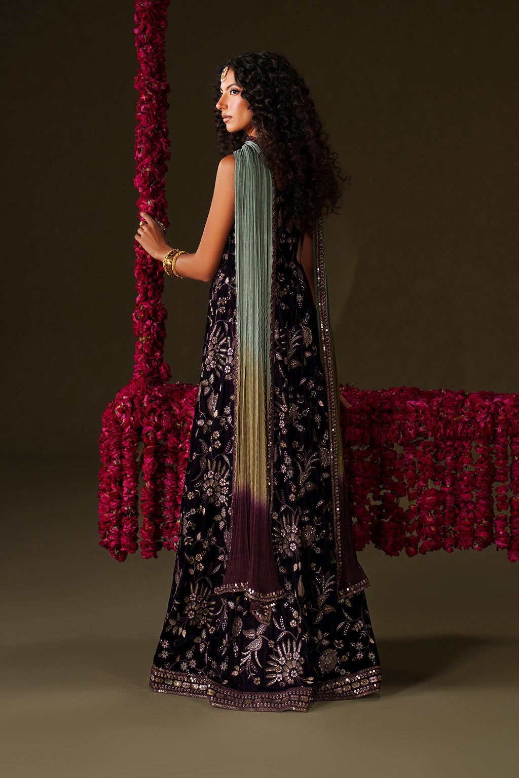 Iznik | Velvet 25 | IV-67 Embroidered Velvet