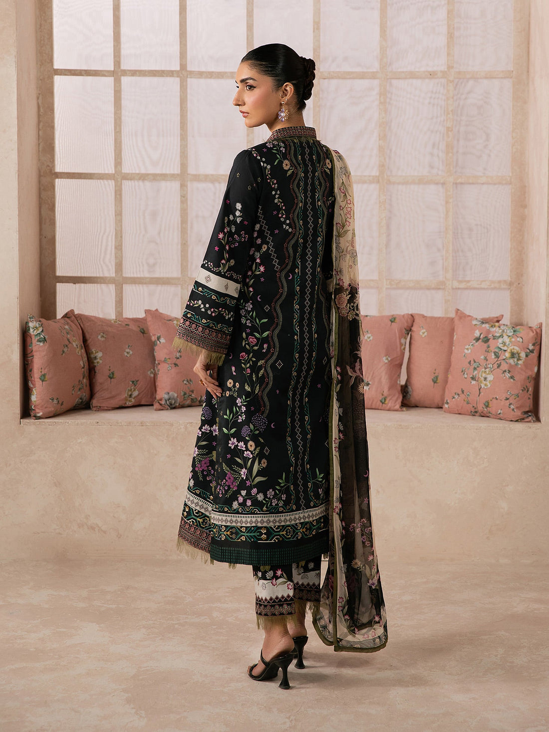 Gulaal | Syra Lawn 26 | Elina D - 5