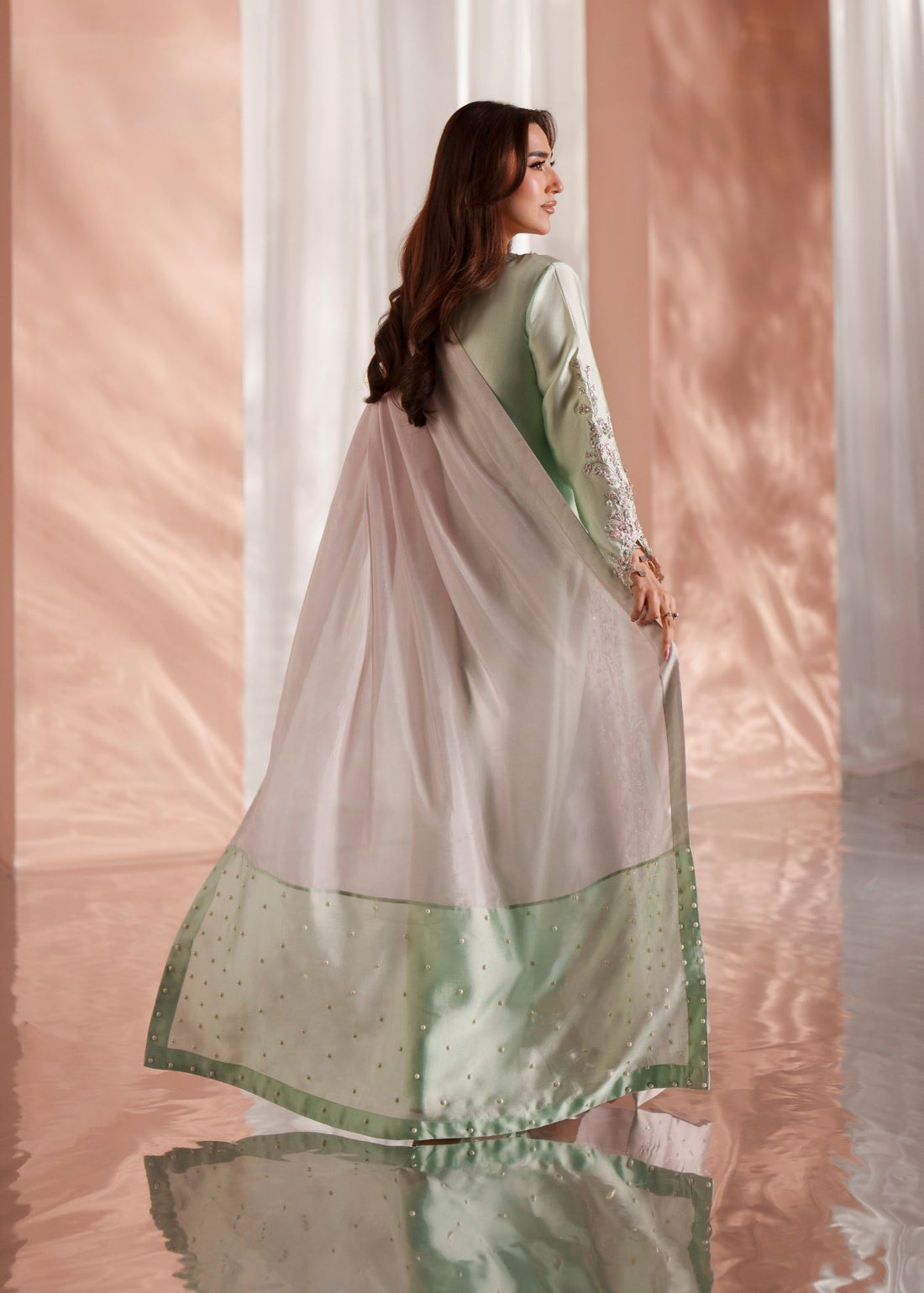 Mehak Yaqoob | Enchante Luxe Edit | Aurea