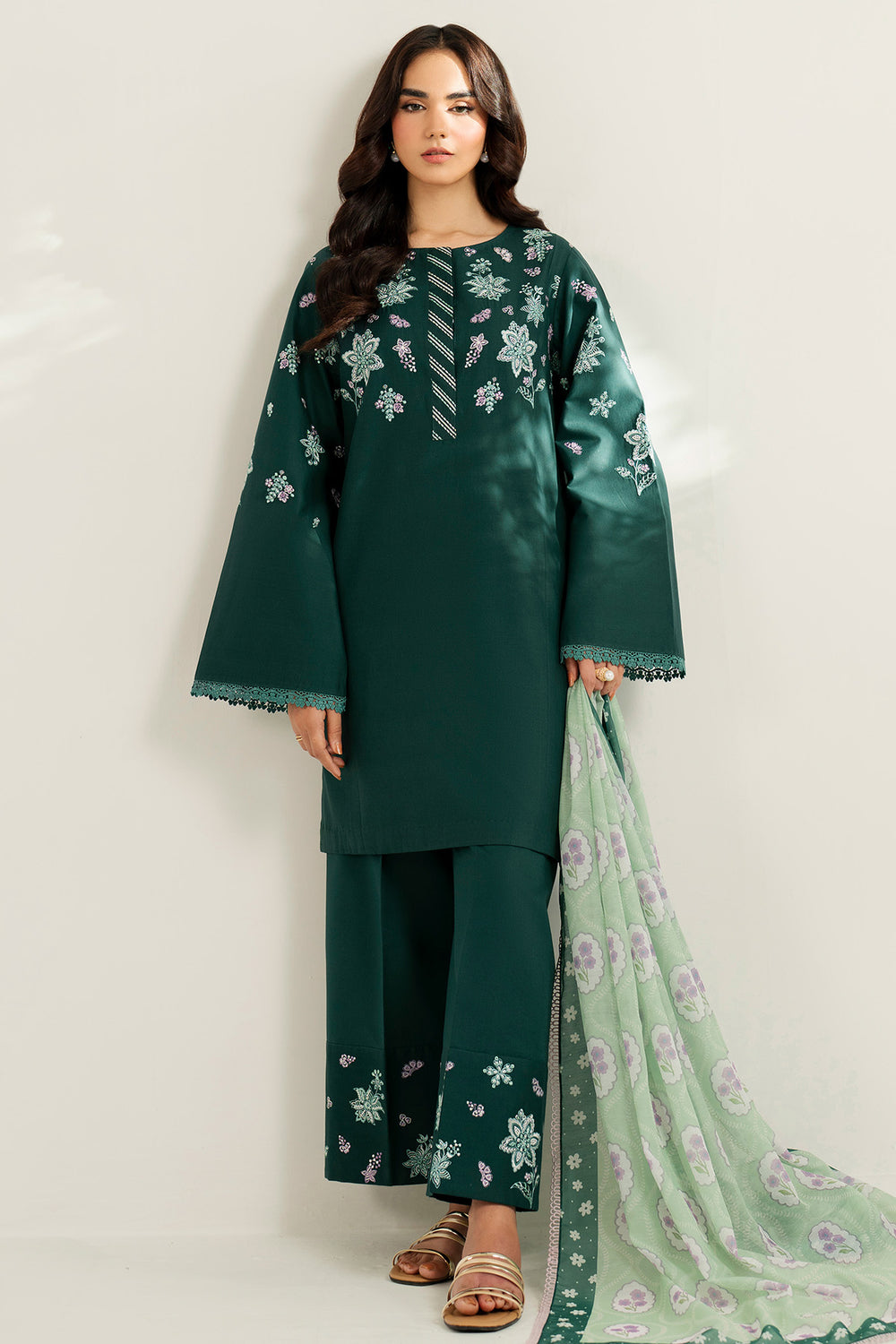 Farasha | Thread Lines Embroidered | Turquoise Bliss