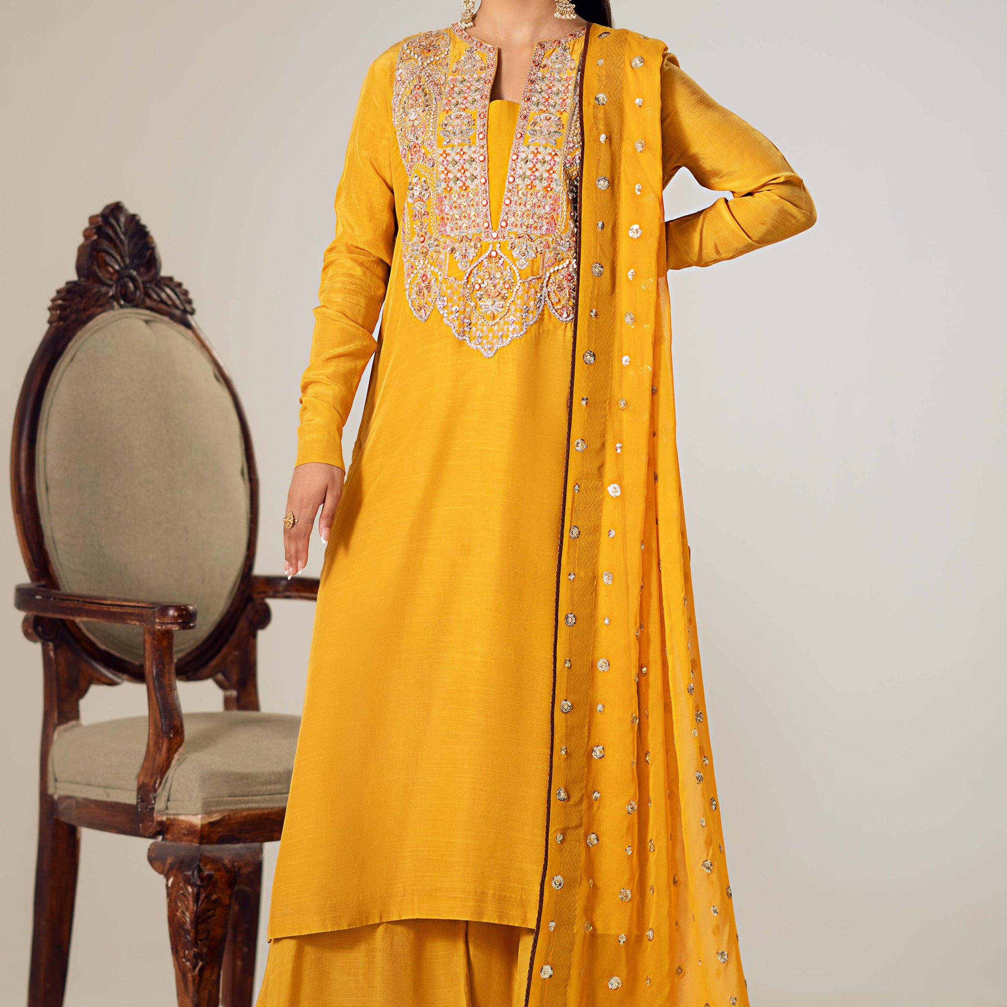 Maryum N Maria | Dastan Formals | NYRA - MS40018