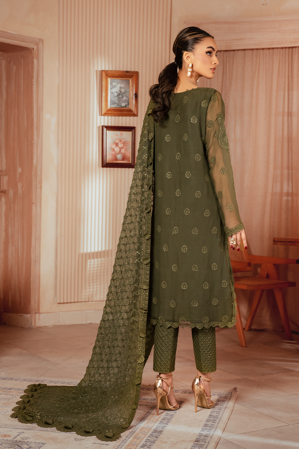 Iznik | Chiffonkari Formals | ICK-05 Embroidered Chiffon