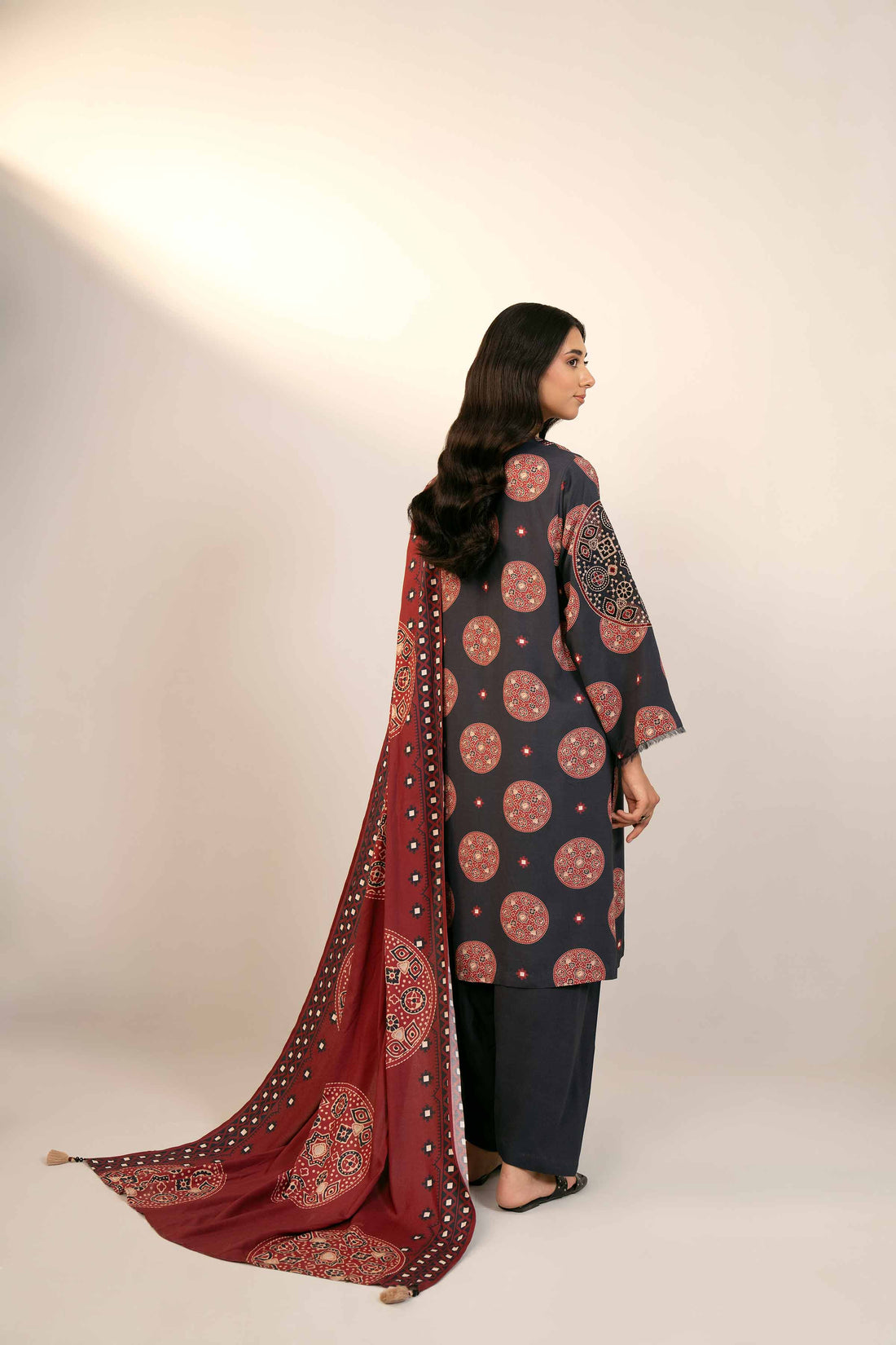 Nishat Linen | Naqsh Winter 2024 | Suit - 42404102