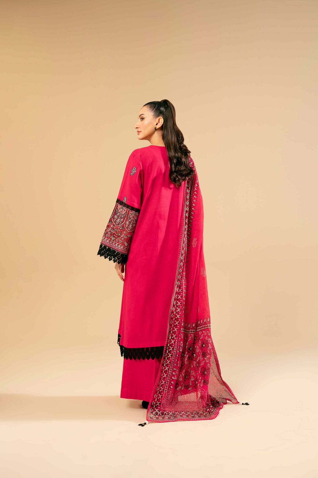 Nishat Linen | Naqsh Winter 2024 | Suit - 42404312