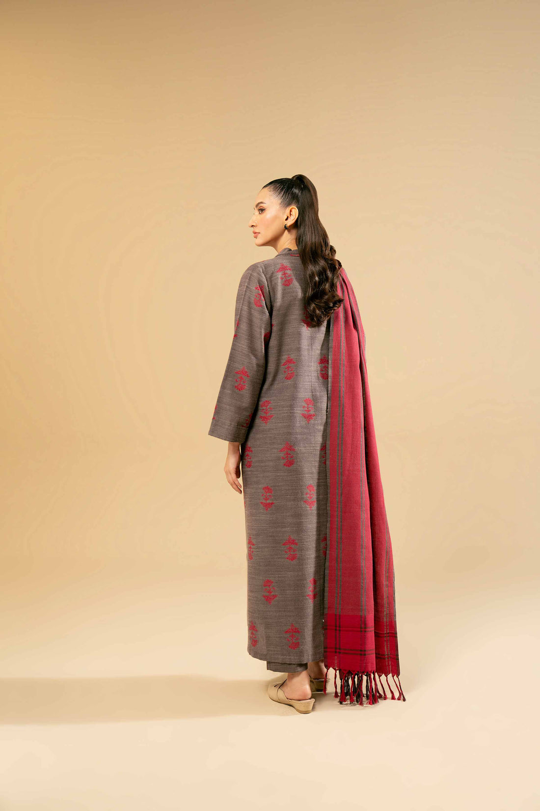 Nishat Linen | Naqsh Winter 2024 | Suit - 42404339