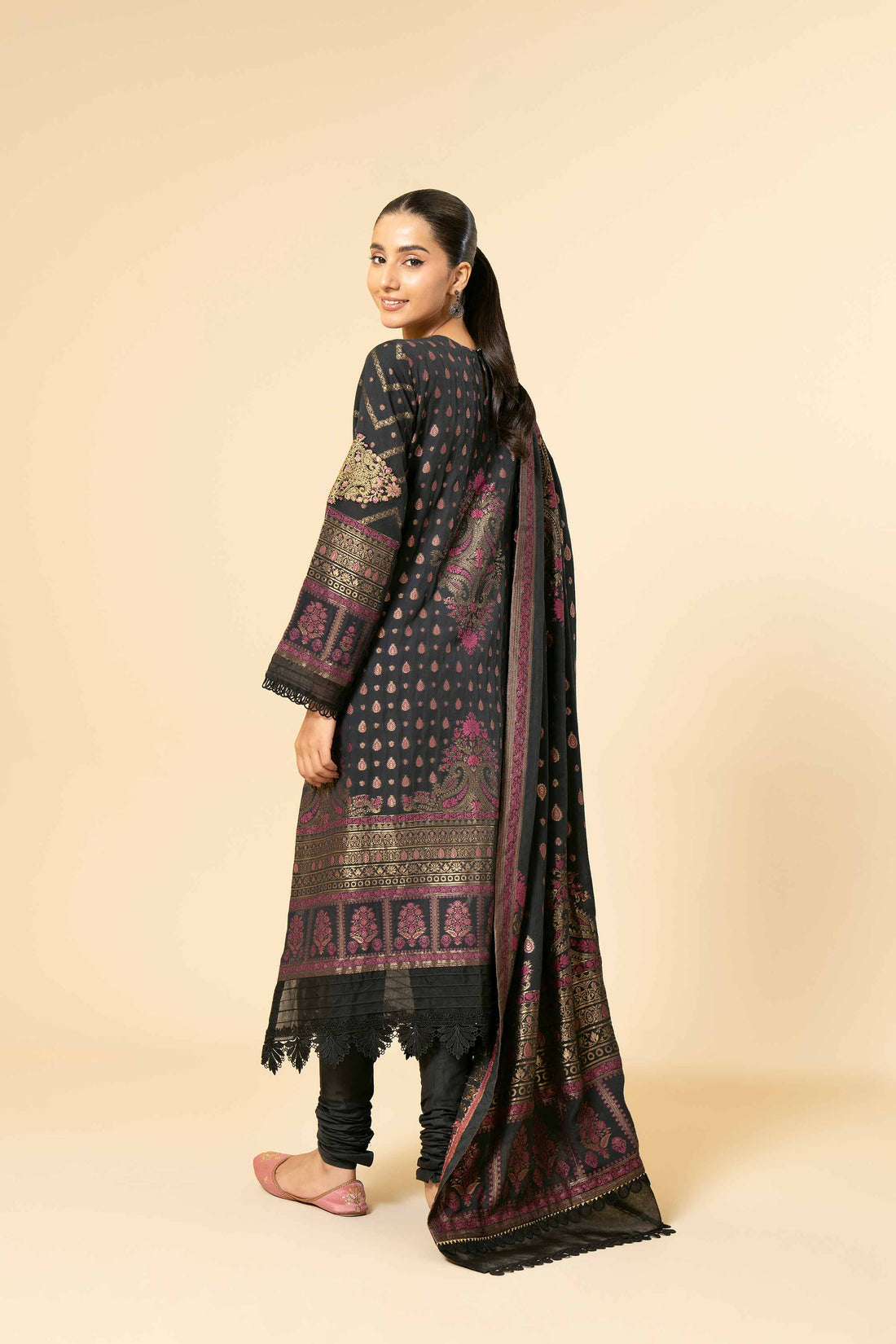 Nishat Linen | Naqsh Winter 2024 | Suit - 42404353