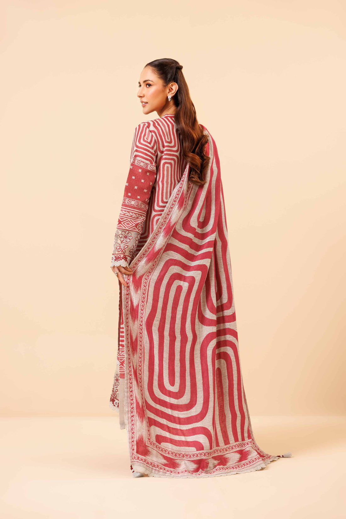 Nishat Linen | Naqsh Winter 2024 | Suit - 42404360