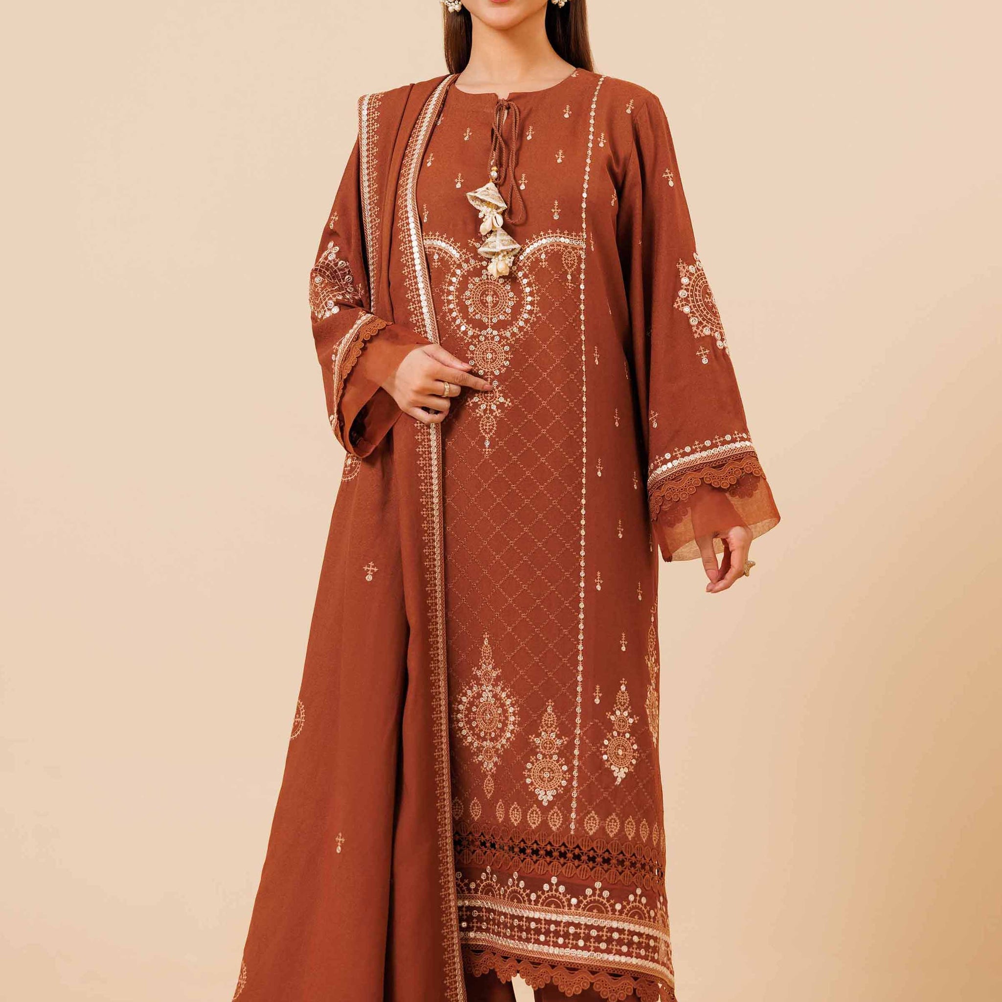 Nishat Linen | Naqsh Winter 2024 | Suit - 42404372