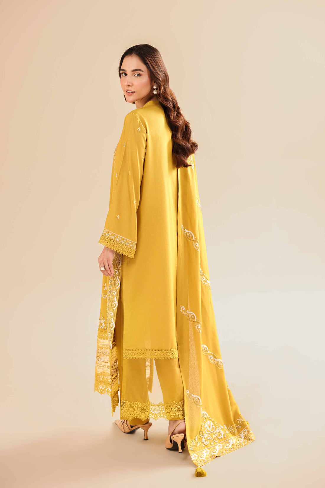 Nishat Linen | Naqsh Winter 2024 | Suit - 42405034