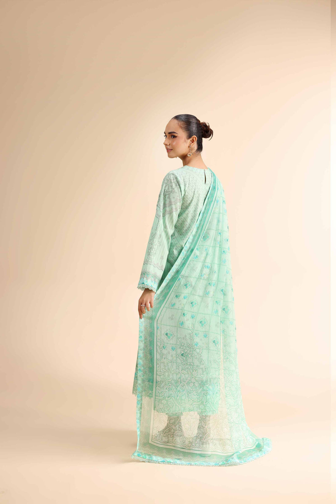 Nishat | Cross Season Edit | 42501058