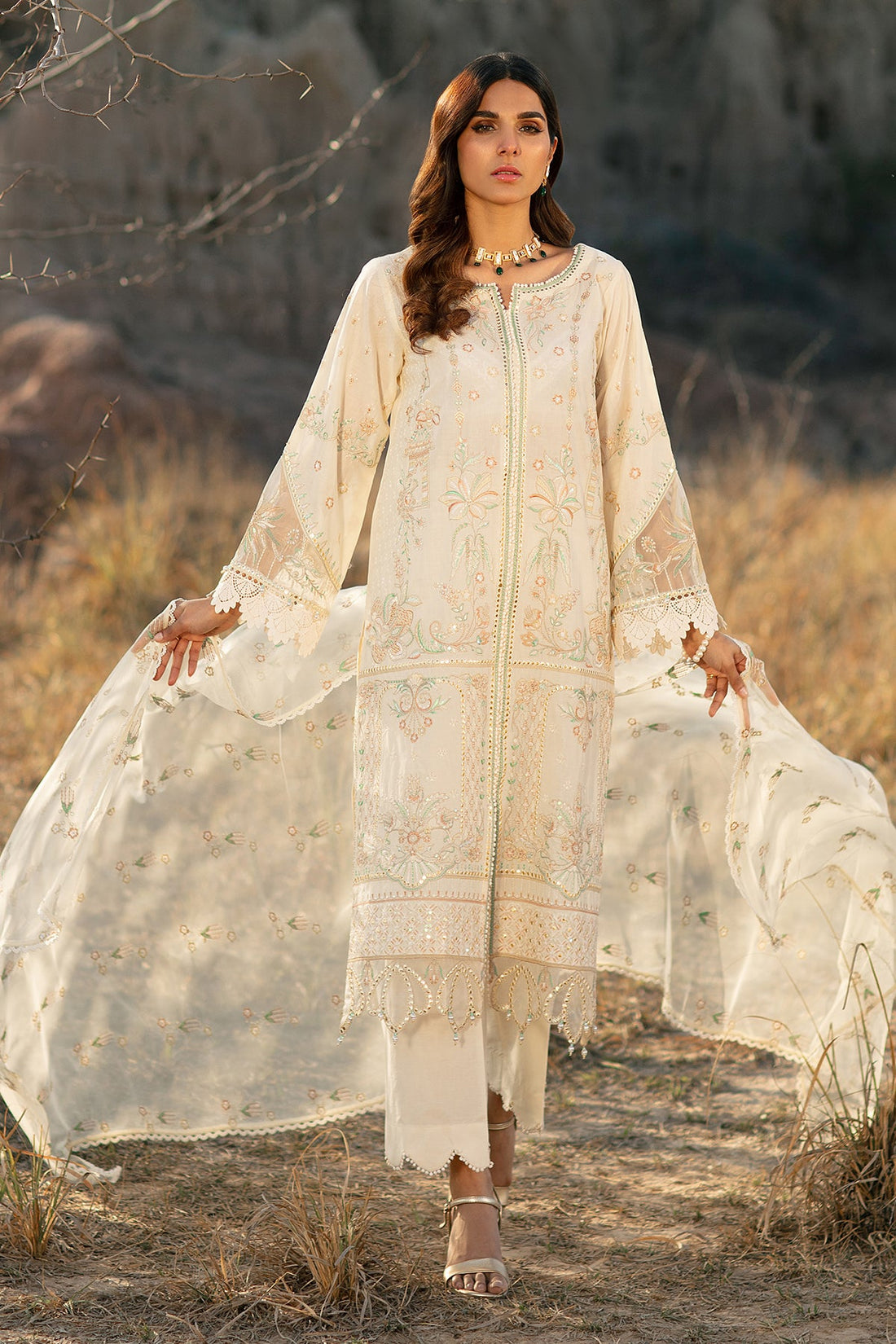 Naqshi| Wedding Formals| MEEHRU