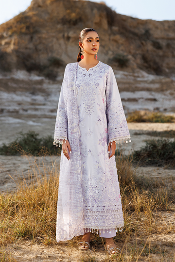 Emaan adeel | Sunlit Groove Luxury Lawn 26 | SUNLIT SWAY