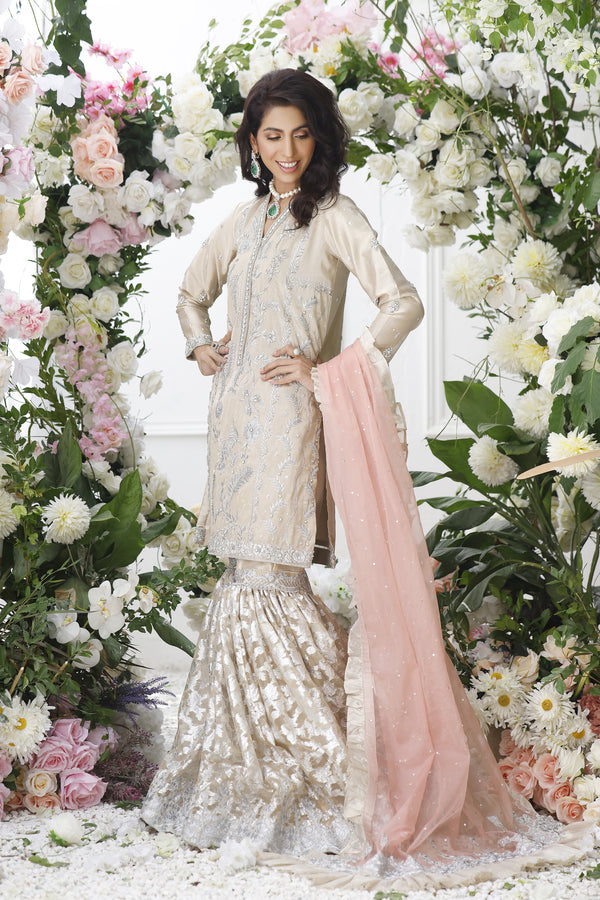Wahajmkhan | Eden wedding Formals | GOLD GHARARA SUIT - Khanumjan  Pakistani Clothes and Designer Dresses in UK, USA 