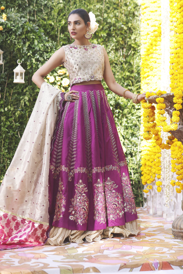 Wahajmbegum | Mehrunnisa Wedding Formals | PURPLE GOLD LEHNGA - Khanumjan  Pakistani Clothes and Designer Dresses in UK, USA 