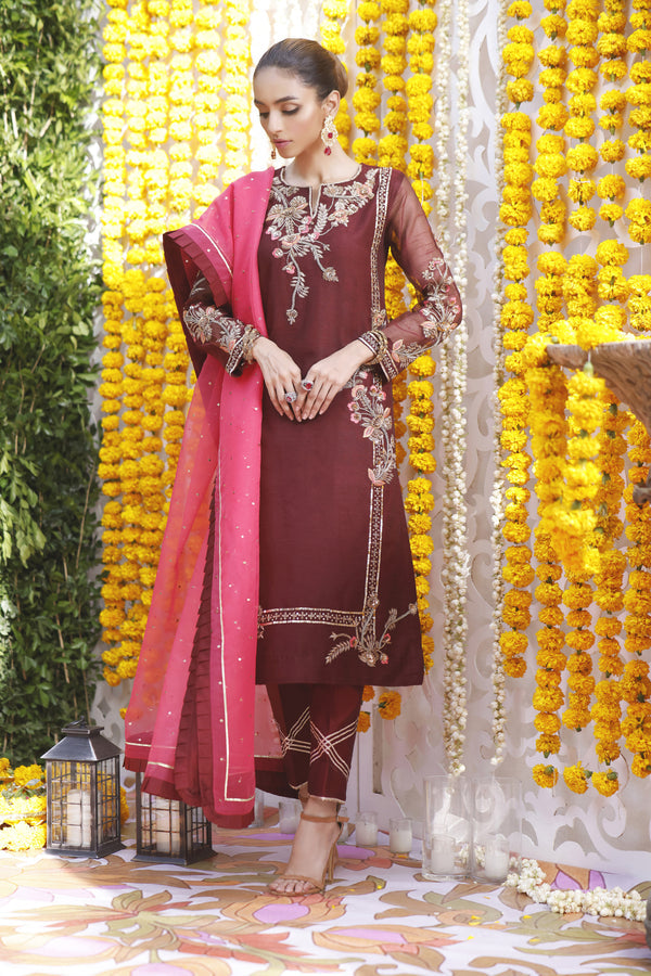 Wahajmbegum | Mehrunnisa Wedding Formals | MAROON BOX SHIRT OUTFIT - Khanumjan  Pakistani Clothes and Designer Dresses in UK, USA 