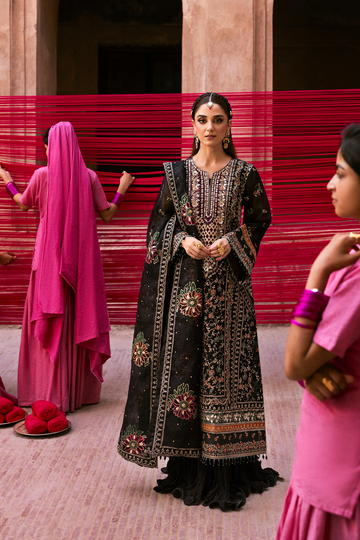 Emaan Adeel I The Empress Wedding Formals I NOCTELLE
