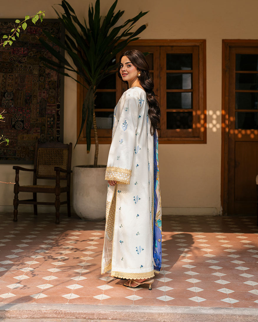 Roheenaz | Aashiyana Lawn | Zoya