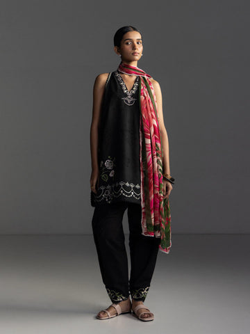 Zara Shahjahan | Coco Lawn 26 | Miro-2B