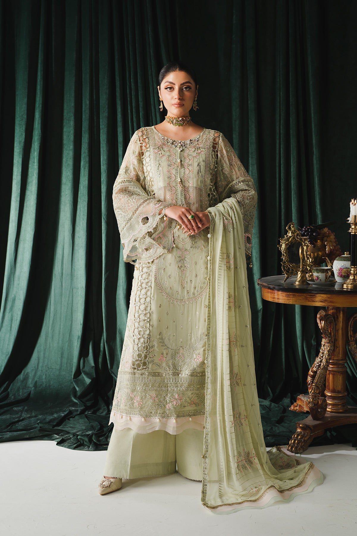 Paras by Pasha | Ayla Luxury Formals | PR103 Regalia