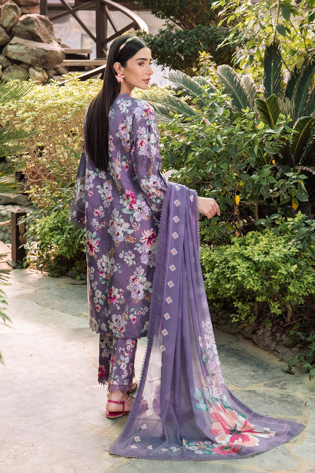 Alizeh | Sheen Lawn Prints 24 | INDIGO - Khanumjan  Pakistani Clothes and Designer Dresses in UK, USA 
