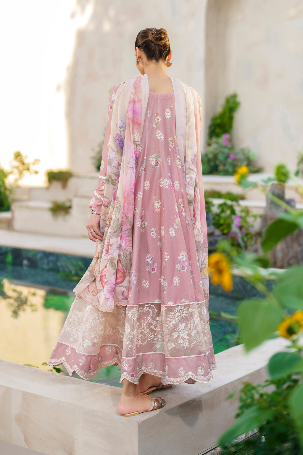 Iznik | Festive lawn 24 | SFL-08 - Khanumjan  Pakistani Clothes and Designer Dresses in UK, USA 