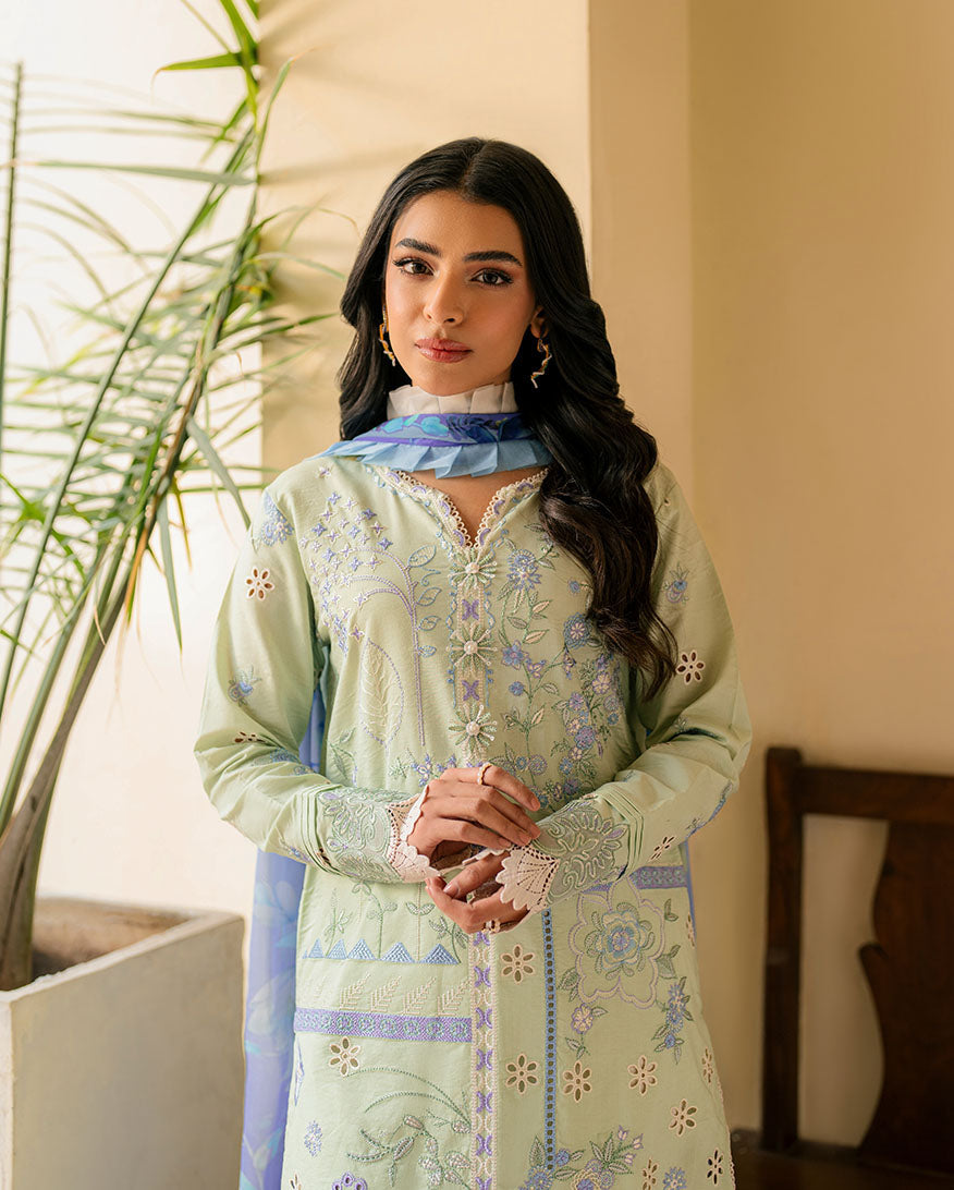 Roheenaz | Aashiyana Lawn |Zumar