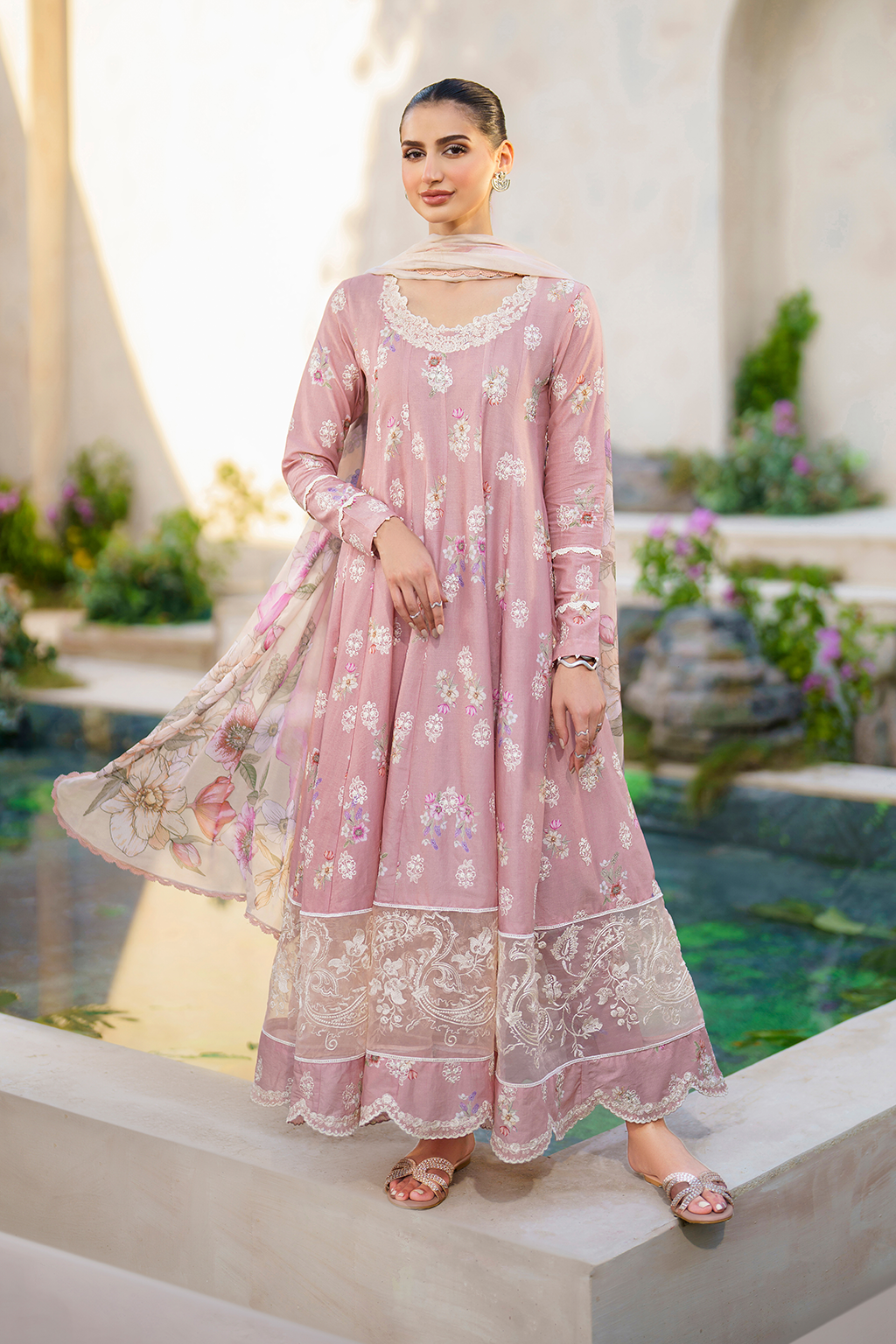 Iznik | Festive lawn 24 | SFL-08 - Khanumjan  Pakistani Clothes and Designer Dresses in UK, USA 