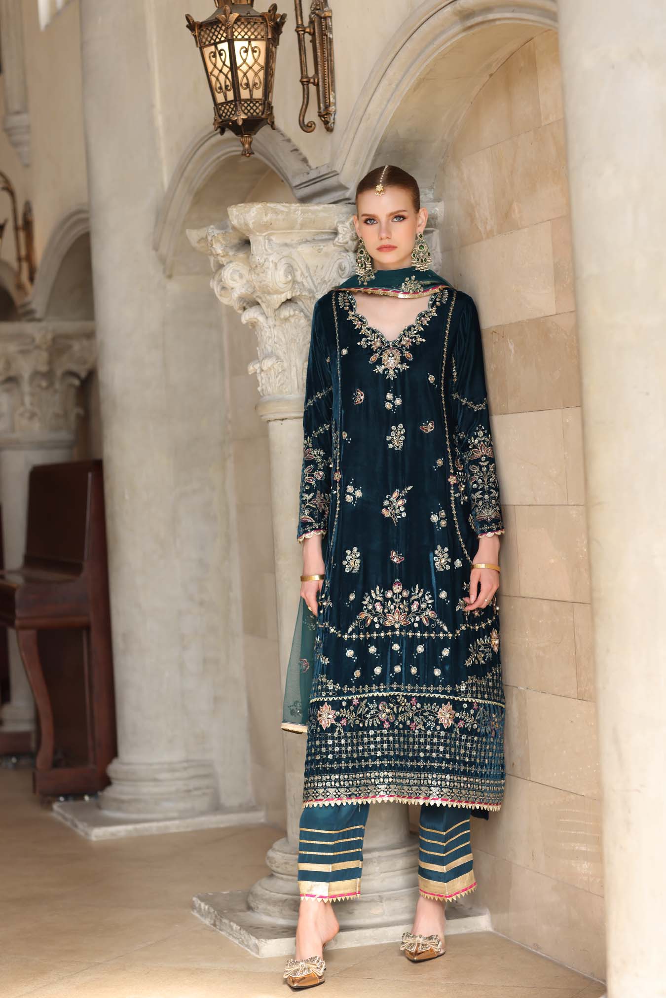 Noor by Saadia Asad | Handcrafted Velvet 25 | Andaleeb