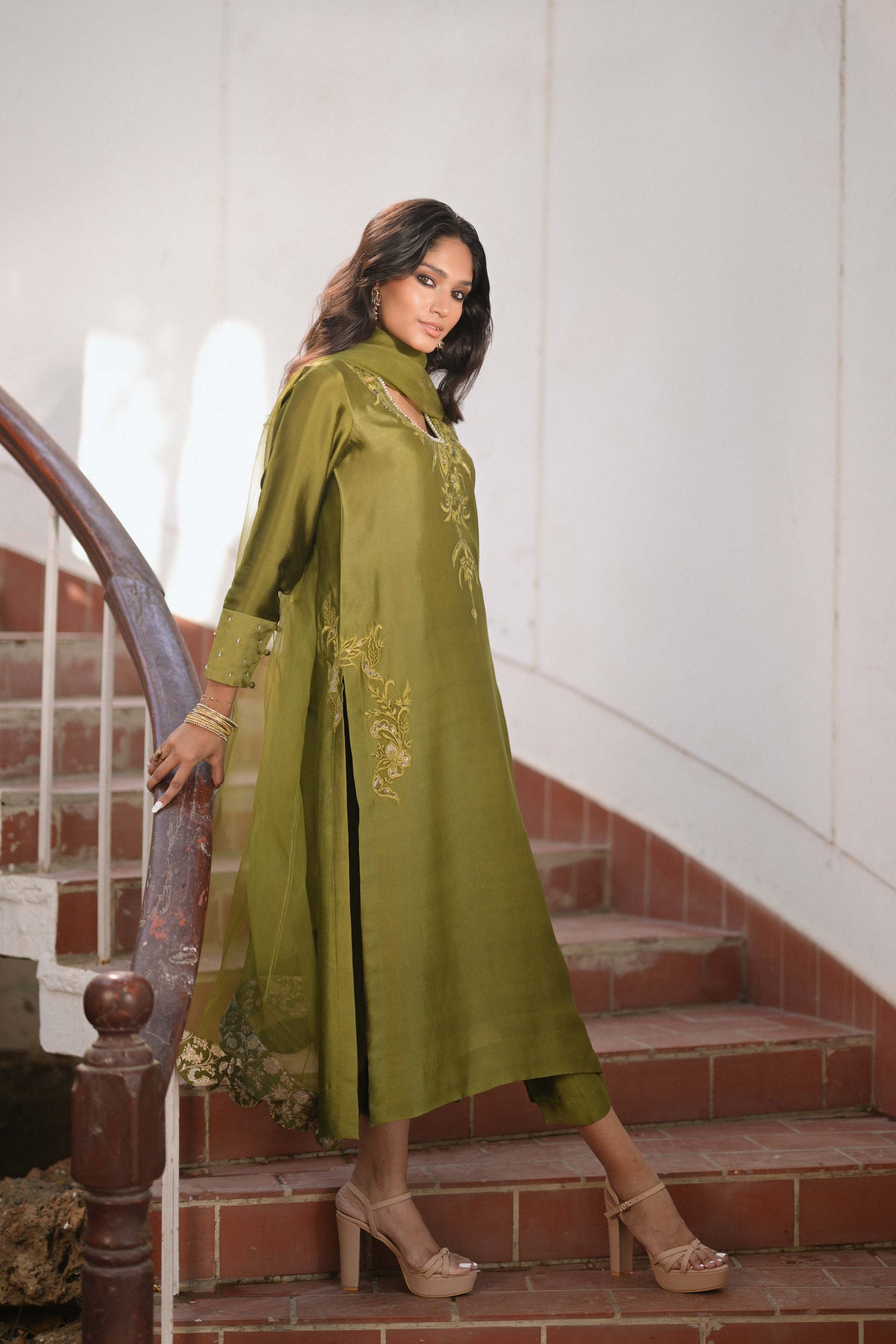 Hue Pret | Zard Collection | BARKHA - Khanumjan  Pakistani Clothes and Designer Dresses in UK, USA 