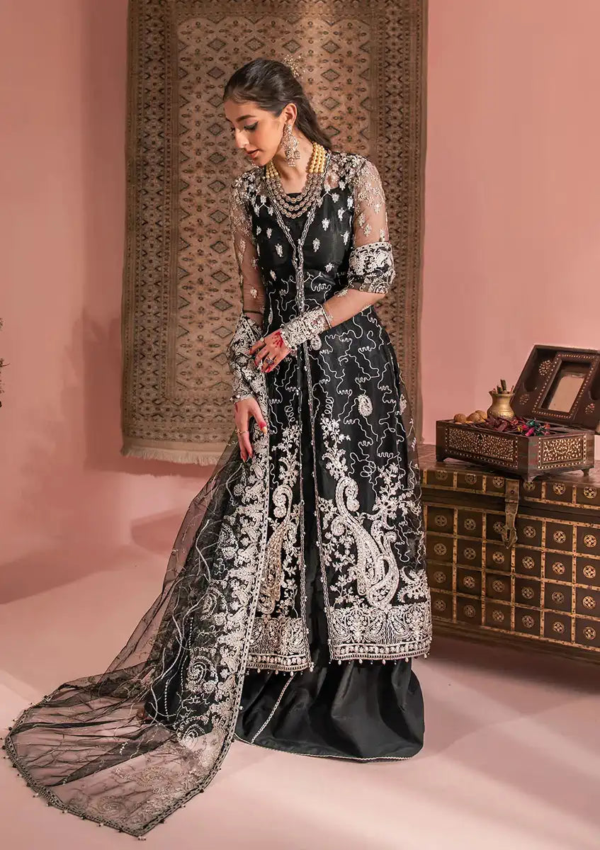 LOOK 06 AIK ATELIER EMBROIDERED LILAC CHIFFON SAREE LUXURY COLLECTION