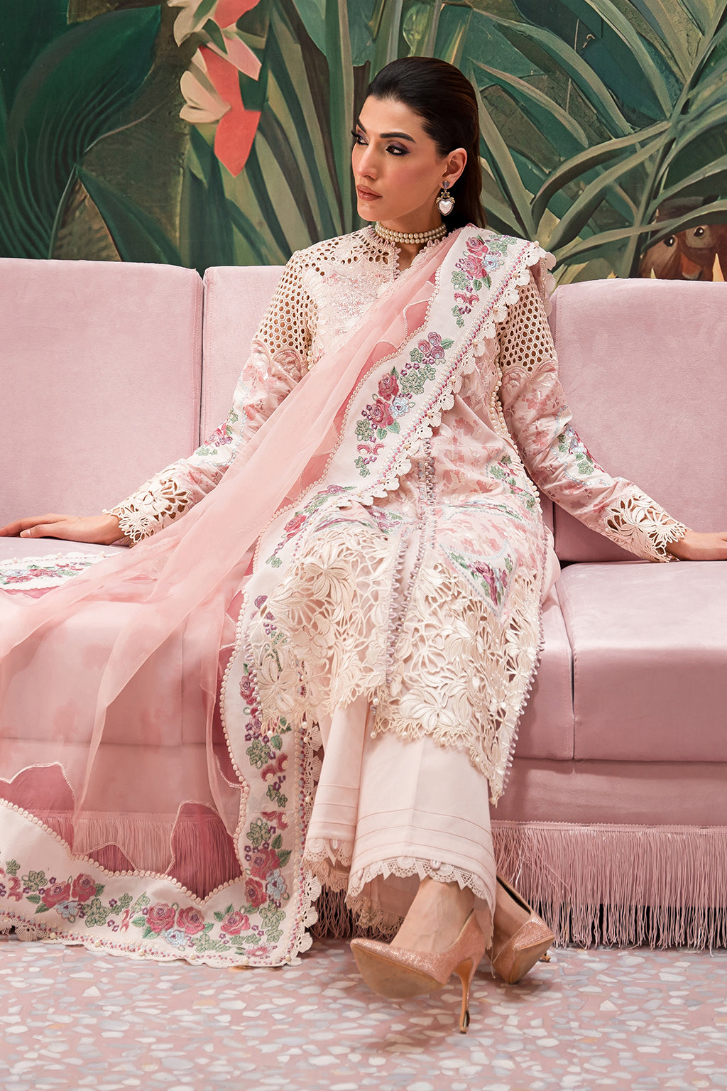 Afrozeh | The Pinted Grden Lawn 24 | Daisy Dream - Khanumjan  Pakistani Clothes and Designer Dresses in UK, USA 