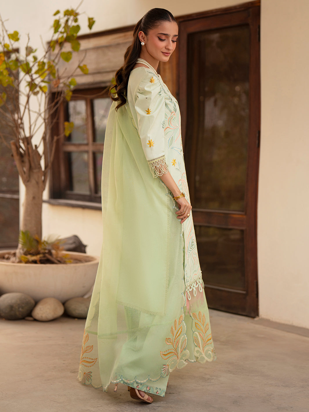 Mahnur | Angan Embroidered Lawn 26 | AN-012
