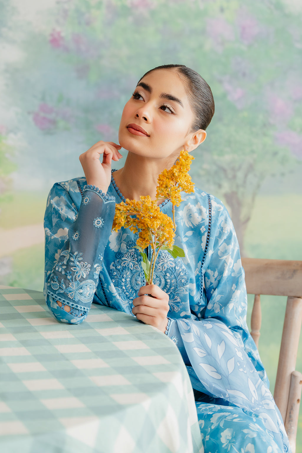 Afrozeh | The Floral Charm | Nigella - Khanumjan  Pakistani Clothes and Designer Dresses in UK, USA 