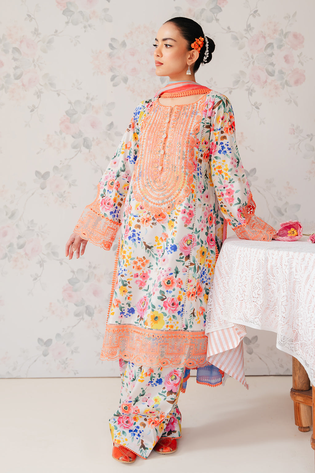 Afrozeh | The Floral Charm | Sundance - Khanumjan  Pakistani Clothes and Designer Dresses in UK, USA 