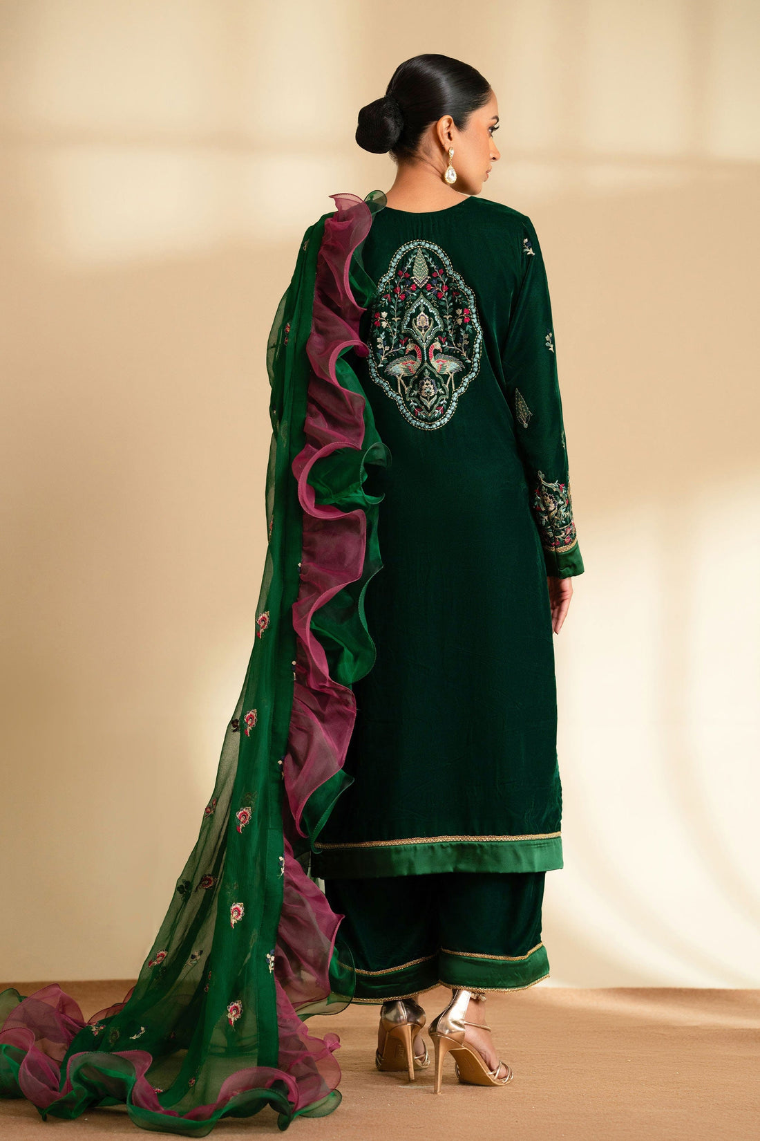 Taana Baana | The Velvet Affair | F0484A