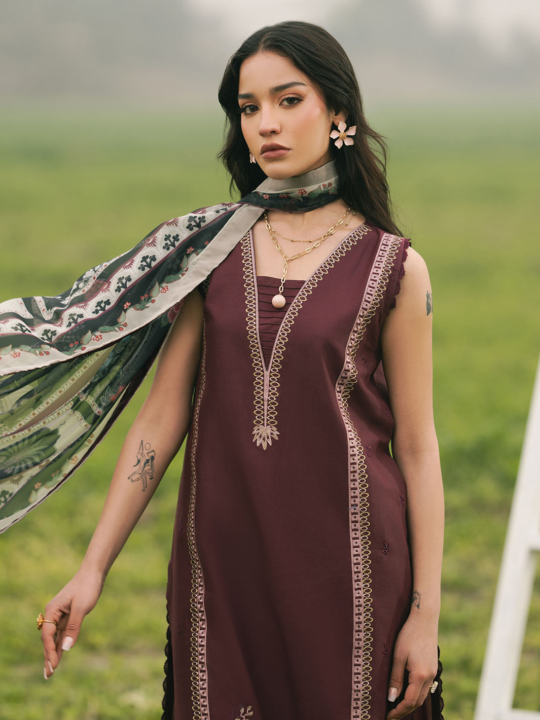 Izel | Dareen Luxury Lawn 25 | BAHISHT