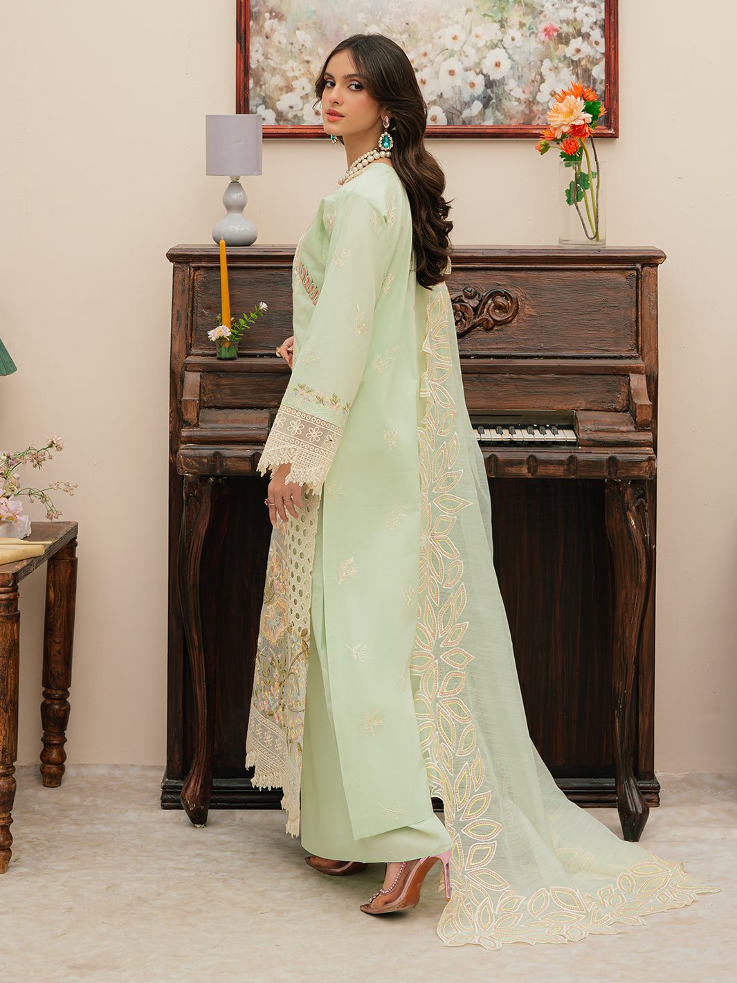 Mahnur | Allenura Luxury Lawn 24 | CAROLINE - Khanumjan  Pakistani Clothes and Designer Dresses in UK, USA 