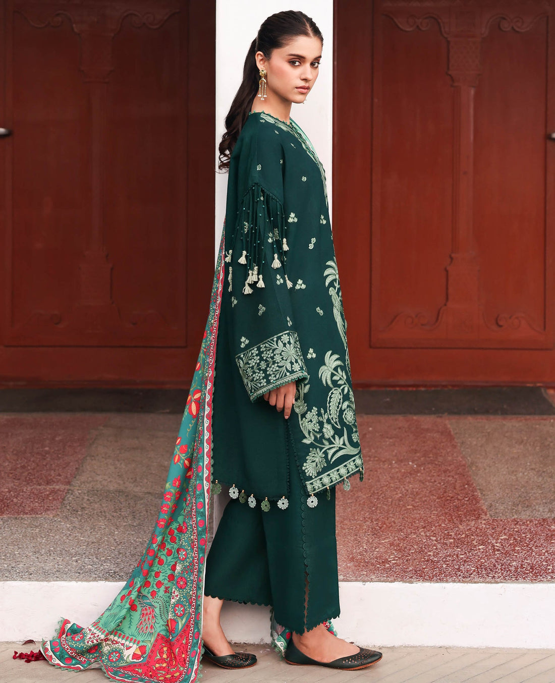 Republic Womenswear | Amaris Luxury Shawl 25 | Celeste