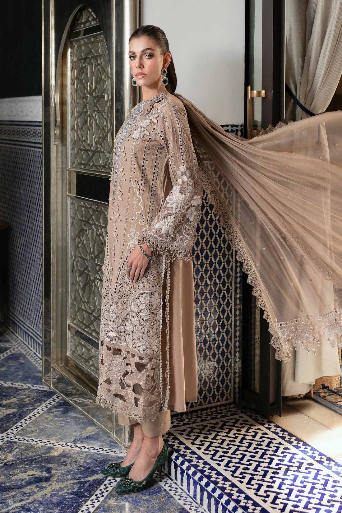 Maria B | Luxury Lawn 25 | D-2502-A