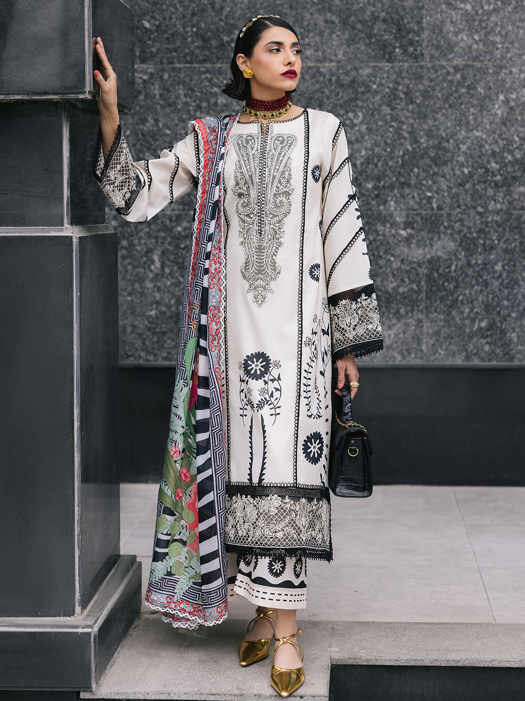 Mahnur | Broadway Luxury Lawn 25 | Freesia