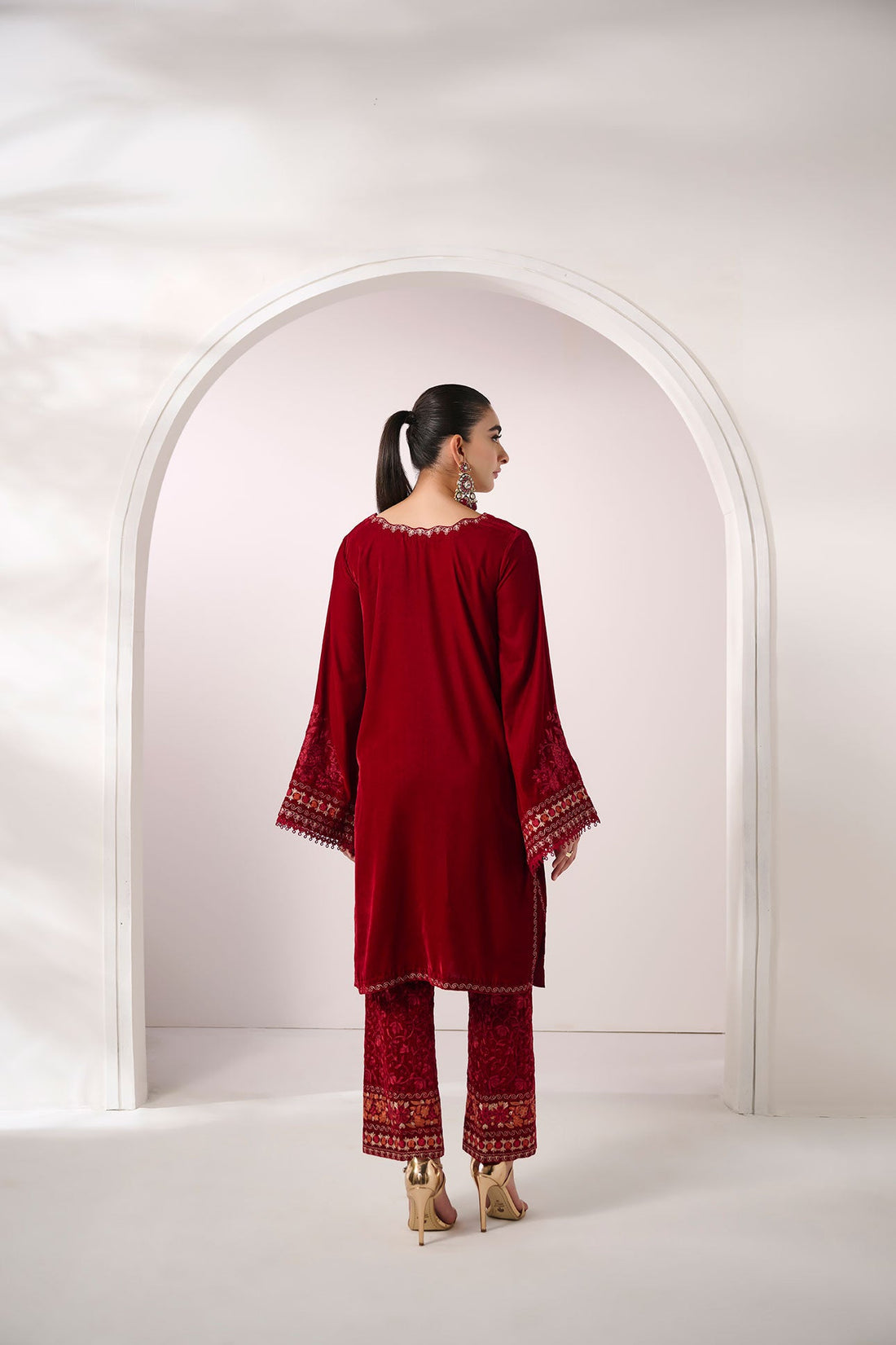 Dhanak | Velvet Edit | FW24DA-2623 MAROON