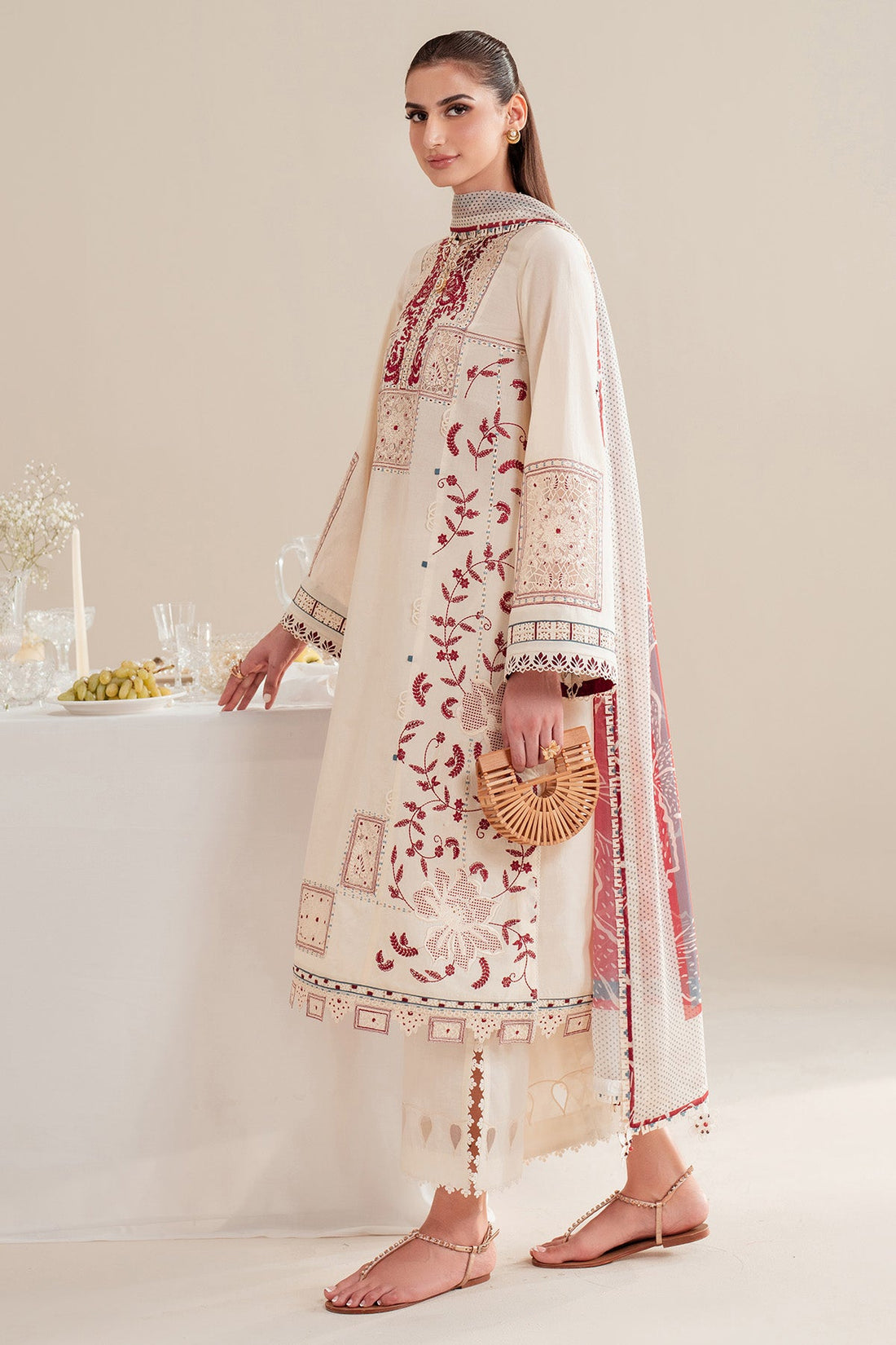 Jazmin | Iris Luxury Lawn 25 | IL'25-D02