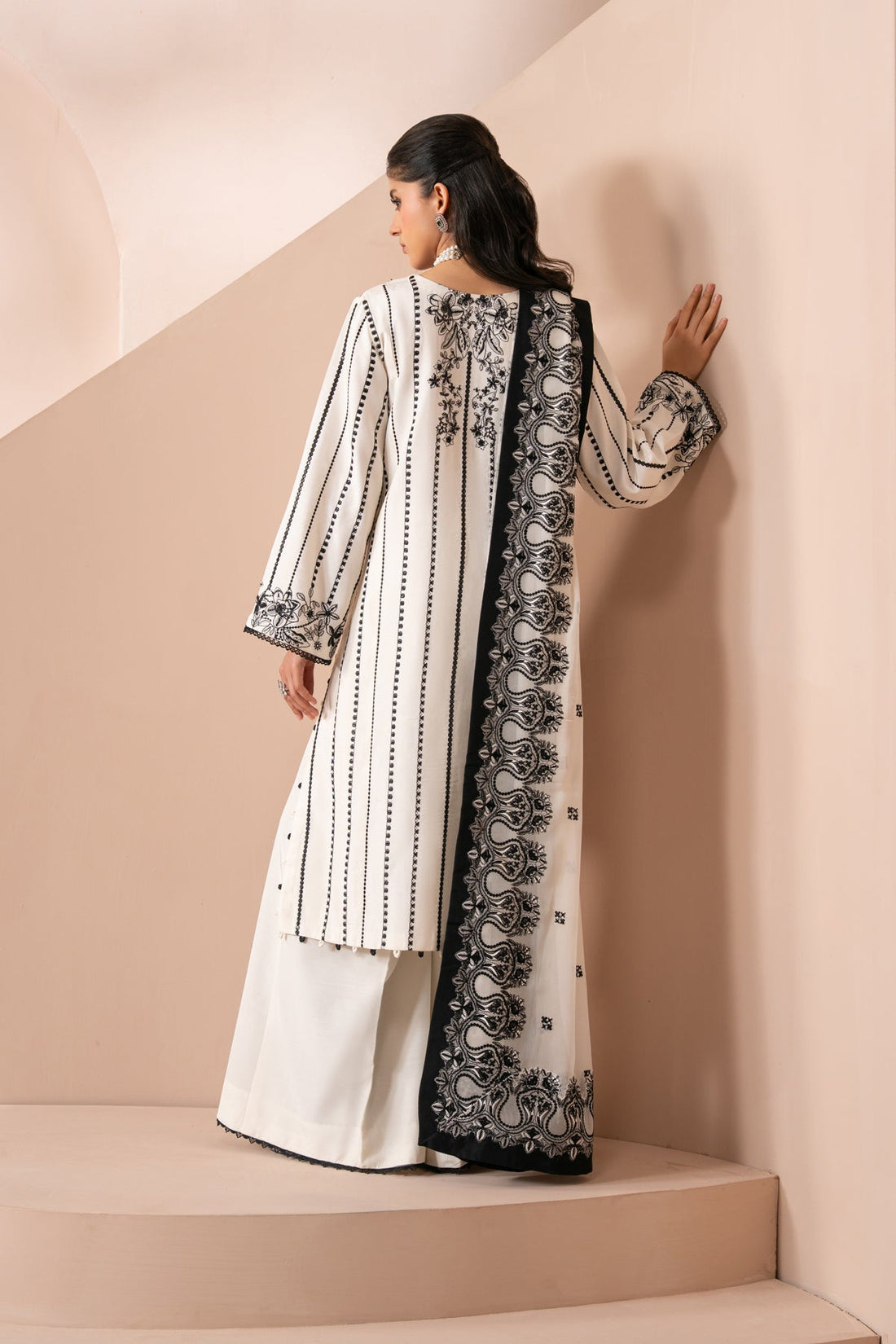 Xenia Formals | Zaeva Formals | OMAVI