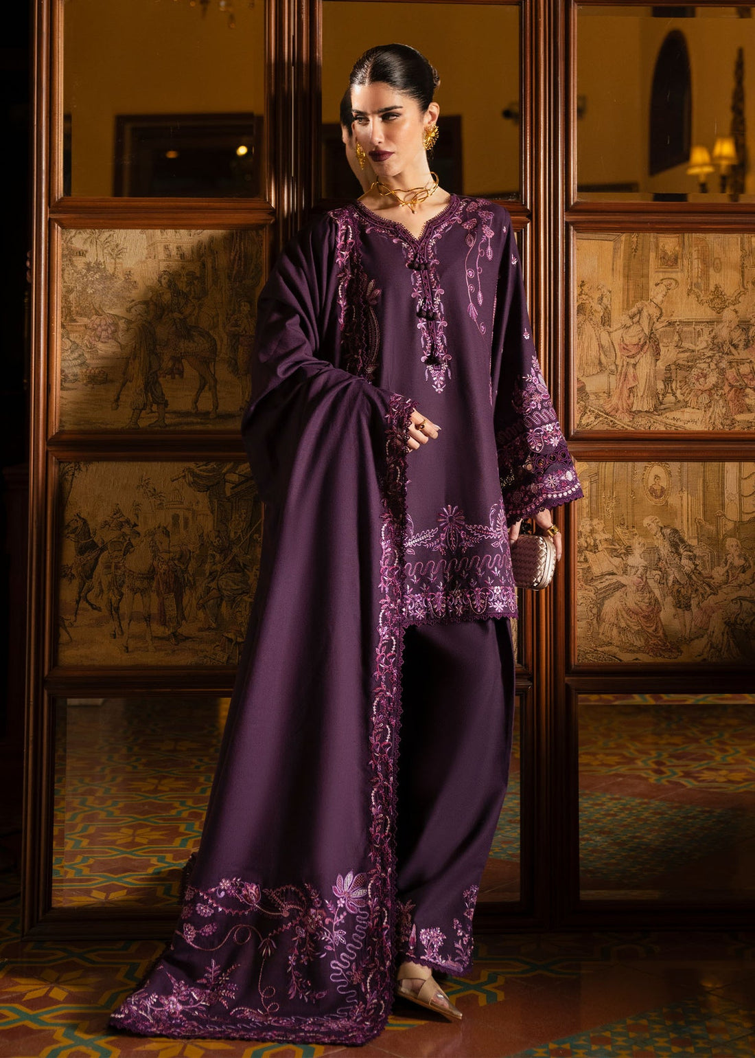 Kanwal Malik | Gulana Winter 25 | Roshanda