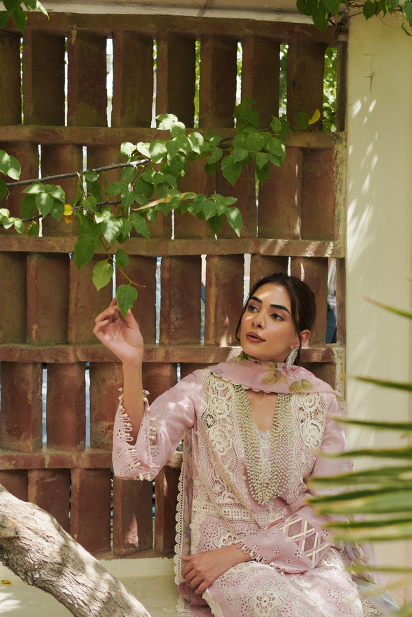 Manara | Luxury Lawn 24 | ROZAY - Khanumjan  Pakistani Clothes and Designer Dresses in UK, USA 