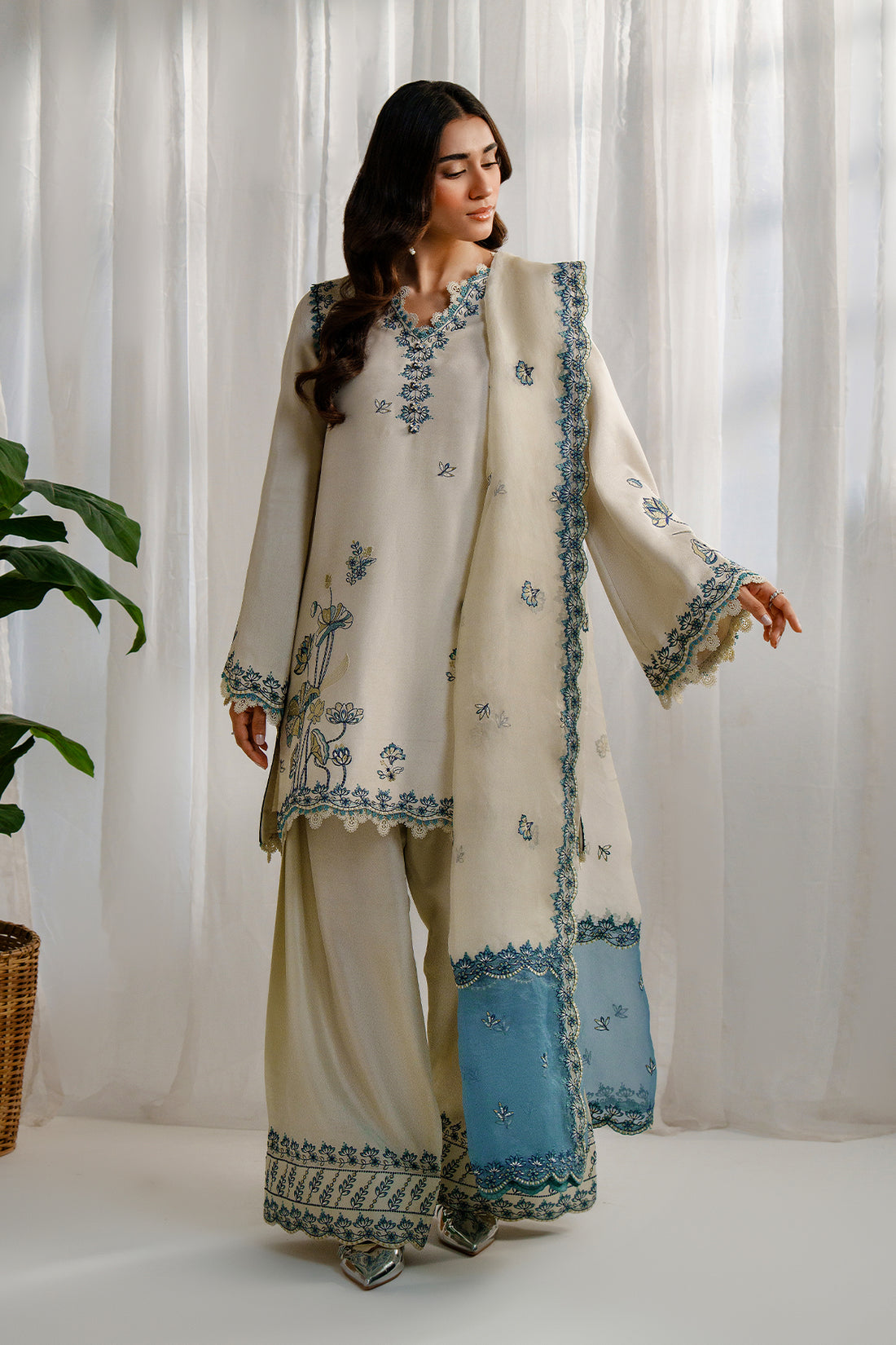 Nyra | Luxe Line Pret | Avera