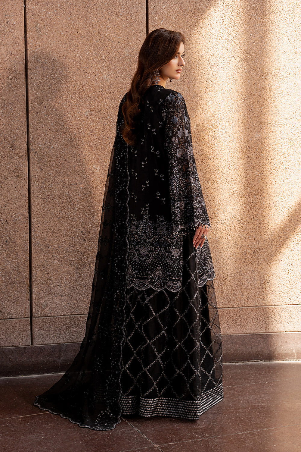 Lavish Premium | Lazawal Formals | Black Whisper