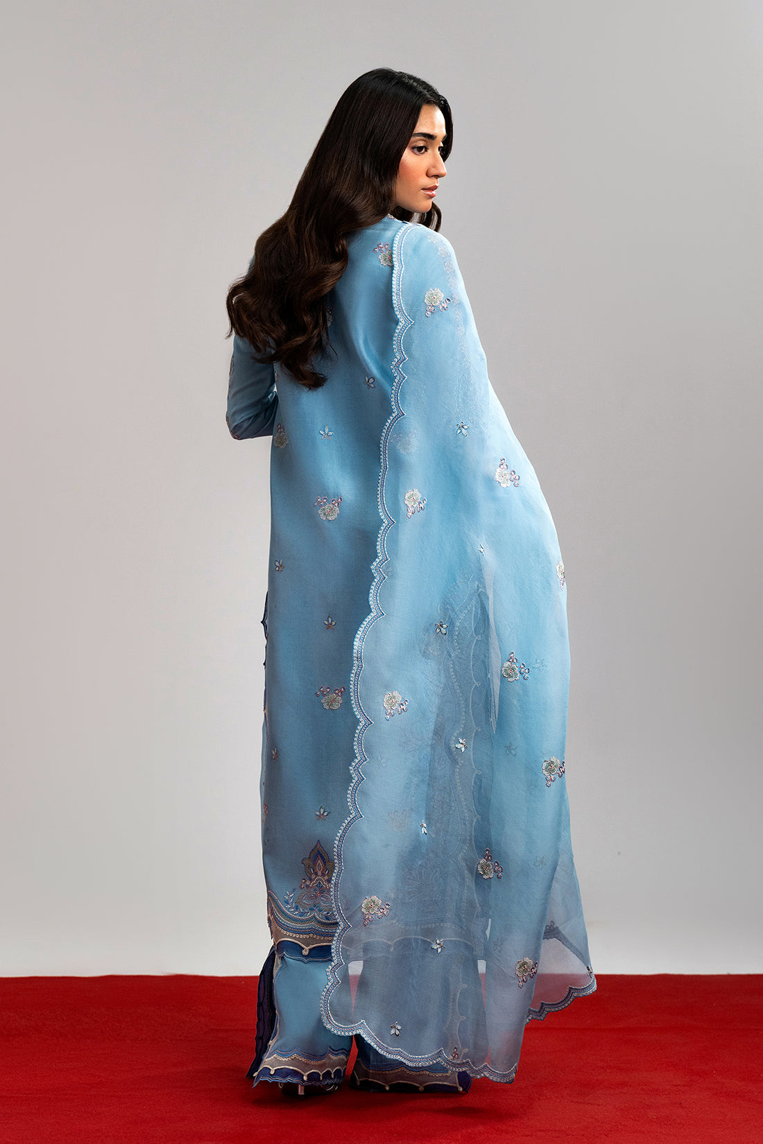 Nyra | Luxe Line Pret | Oura