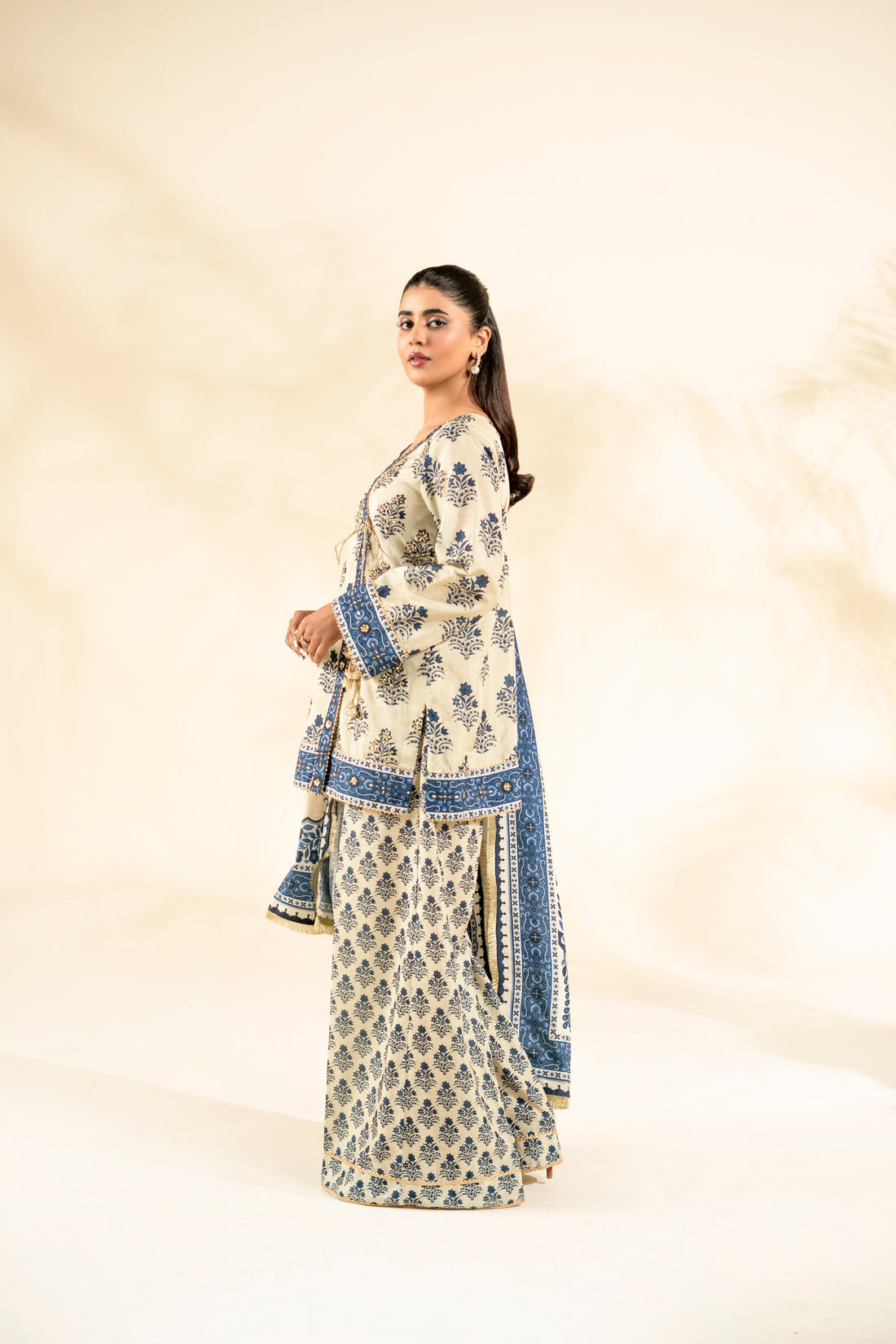 Faiza Faisal | Elara Luxury Pret | IVORY ZEEN