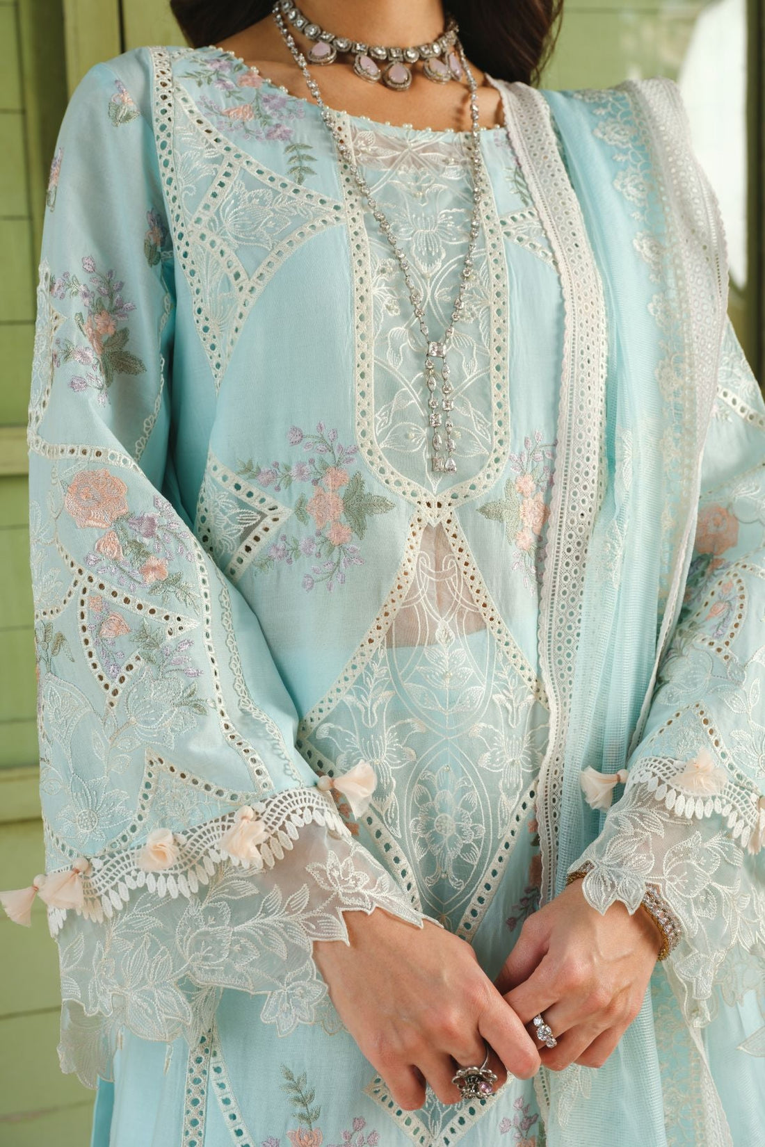 Paras by Pasha | La Gardenia |  PR2: Bluebell